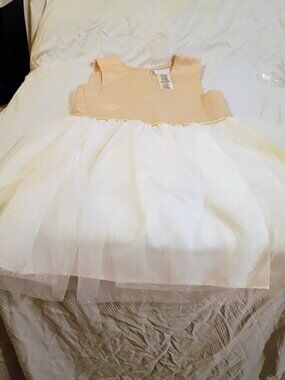 Bluberi Boulevard, cream/gold satin and glitter, size eight